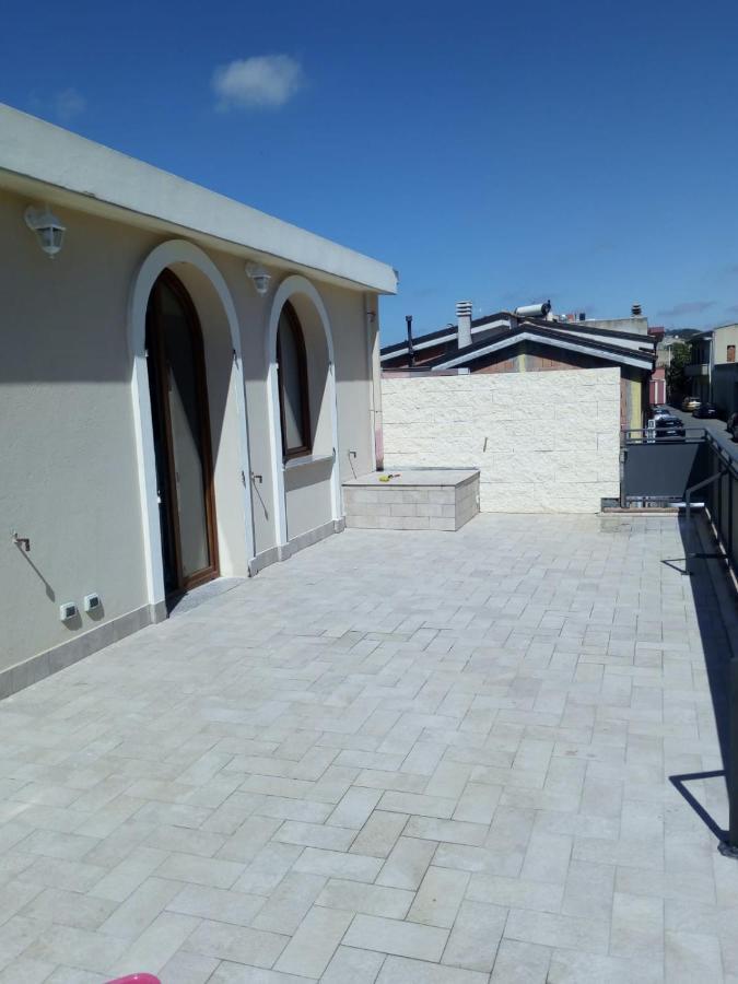 Luminoso Appartamento Con Terrazza......C.U......Q2483 Sinnai Екстер'єр фото